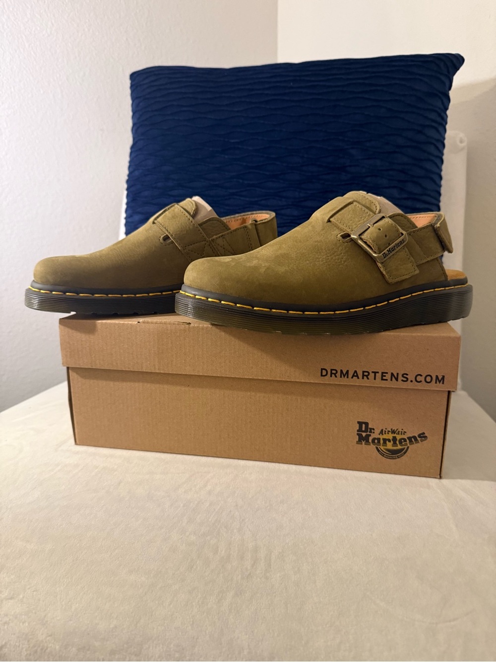 Dr. Martens Jorge II Muted Olive Nubuck Mules Women’s 8 Men’s 7 NIB